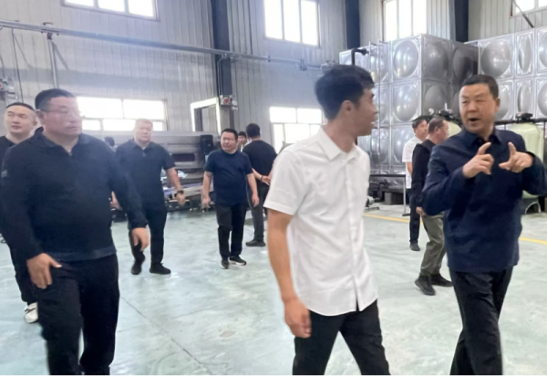 内蒙古巴彦淖尔市五原县考察团赴利如金农业集团远海鲜食玉米加工厂考察调研
